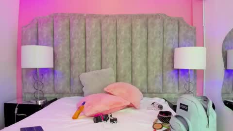 coralharmon online show from January 30, 1:20 pm