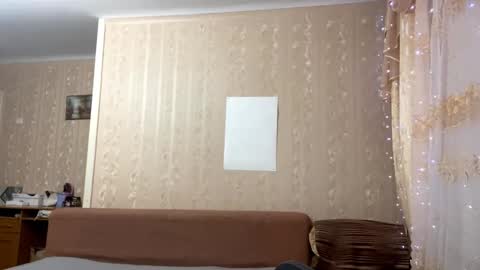 Elisheva online show from January 16, 1:51 pm