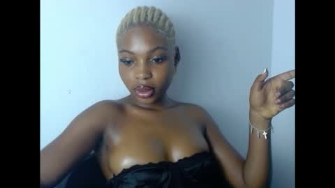 cornxcunt online show from October 28, 8:25 pm