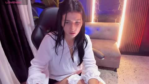 Lunita online show from June 3, 2:33 pm