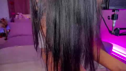 Sia online show from February 17, 11:54 pm