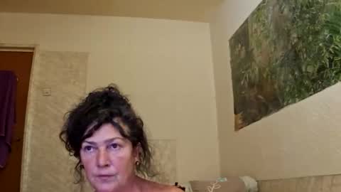 cougarcofee online show from November 29, 6:45 pm