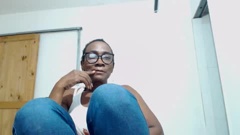 luckyalysonXXX online show from December 2, 5:31 am