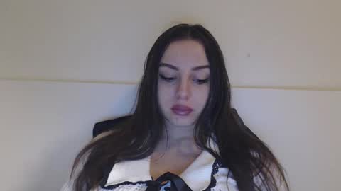 Courtney online show from December 3, 8:03 am