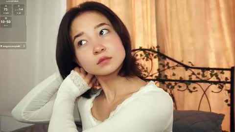 Yui online show from September 15, 7:49 am