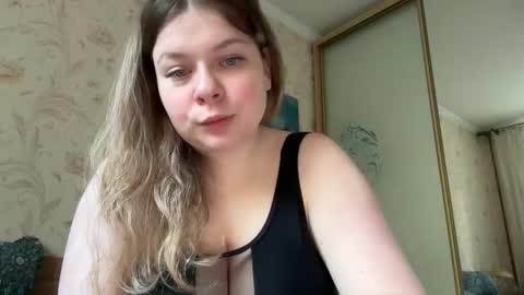 Elise online show from September 13, 11:07 am