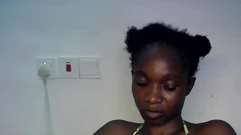 creamyxsugar online show from October 16, 6:43 pm