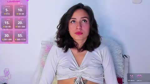 cristal130625 online show from January 18, 7:48 am