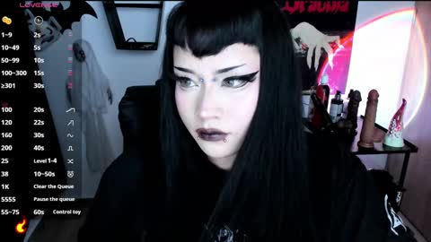 Cris online show from November 4, 10:26 pm