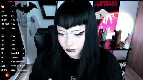 Cris online show from January 15, 8:37 pm