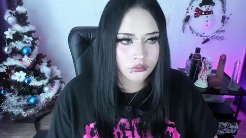 Cris online show from December 19, 12:02 am