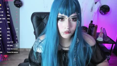 Cris online show from February 2, 1:02 am