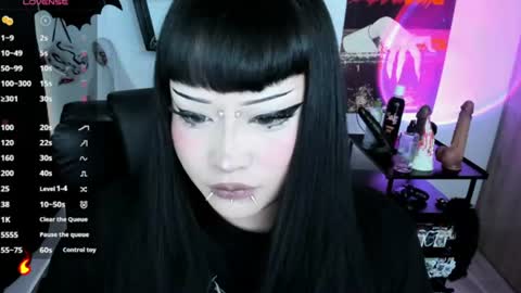 Cris online show from July 2, 5:52 pm
