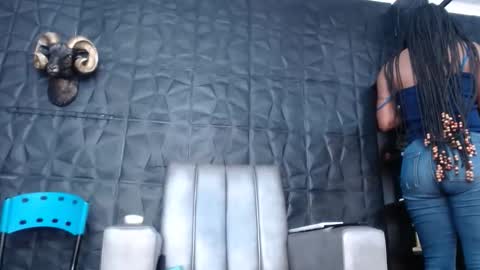 Hanna  online show from October 5, 12:10 pm