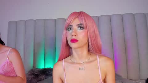 Nicole  Connection time 220pm-910pmCol online show from February 25, 7:38 pm