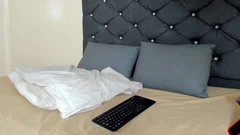 cristale69 online show from September 20, 3:27 am