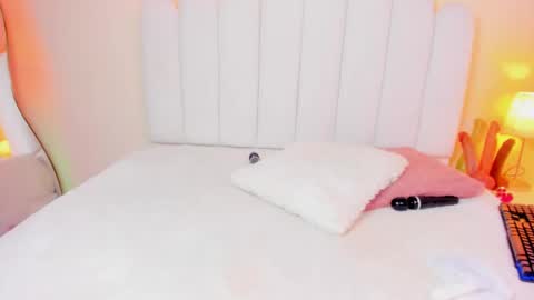 Cristal online show from December 17, 5:33 am