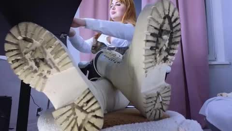 Cruel Siren online show from February 2, 7:57 pm