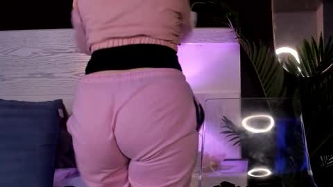 CRISTAL online show from February 28, 11:53 am