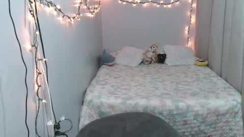 CRYSTAL 1991 online show from October 5, 3:55 am