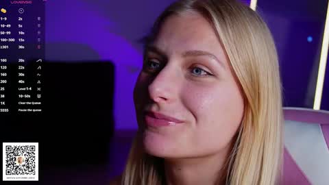 Crystal online show from April 12, 7:05 pm