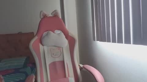 Crystal Blaze online show from October 23, 7:42 pm