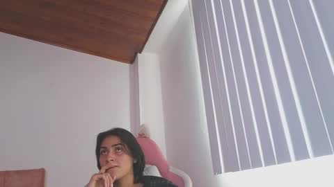 Crystal Blaze online show from October 24, 7:43 pm