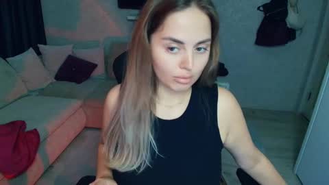 crystalemily online show from October 7, 7:18 pm