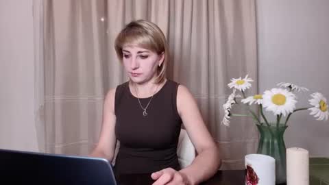 Mary online show from July 5, 7:41 pm