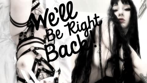 Sasha    Make me moan with patterns   good music here  online show from February 8, 4:44 pm