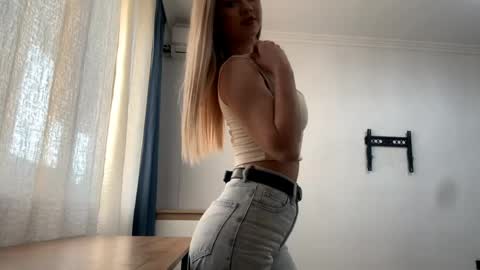 Jesi online show from May 7, 3:05 pm