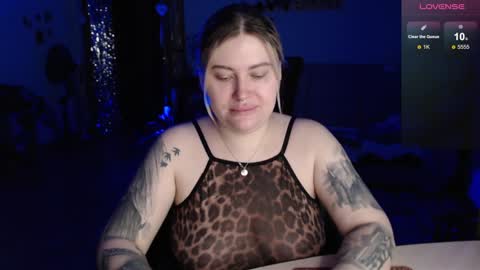 Chris online show from December 8, 10:57 pm