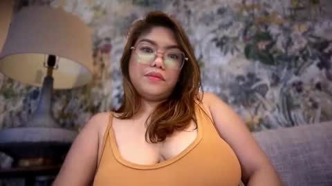 im KIM new girl to spoil online show from March 2, 12:32 am