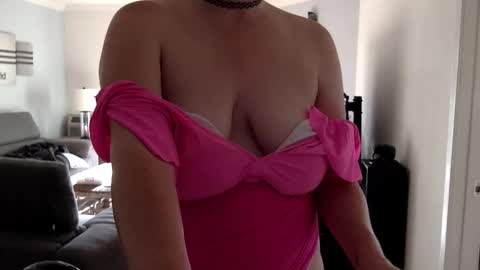 CumDumpSlut online show from November 27, 10:45 pm