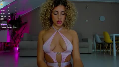 Antonia online show from September 17, 10:13 am