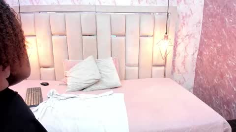 Alyanna  online show from September 13, 12:24 pm