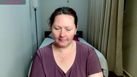 curvy_girlz online show from September 8, 5:12 pm