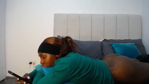 Liya online show from October 2, 7:41 pm