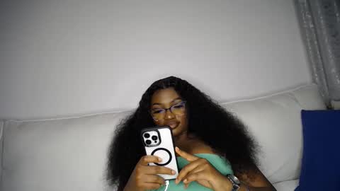 Liya online show from April 5, 5:01 pm