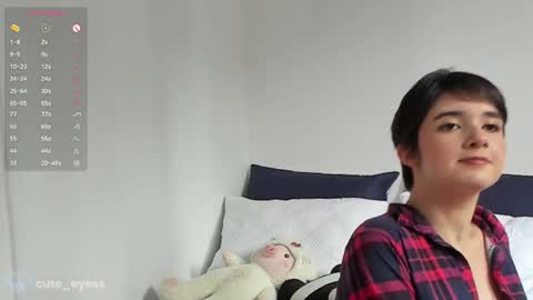 Cute online show from December 19, 7:07 pm