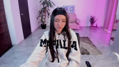 Bella Fox online show from November 4, 2:44 pm