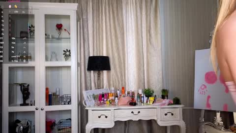 Anne online show from February 8, 7:56 am