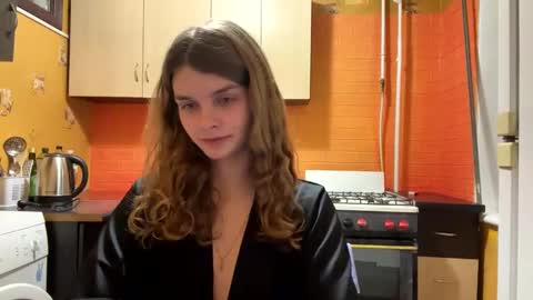 cute_kitte online show from February 7, 9:26 pm