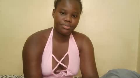 cute_latifah online show from February 5, 9:56 am