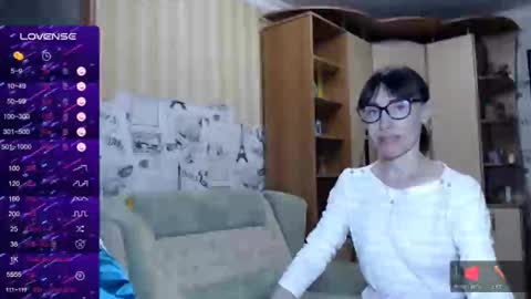 cute_lion_ online show from March 9, 11:14 am