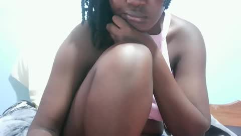 cute_roxie online show from February 9, 10:42 am