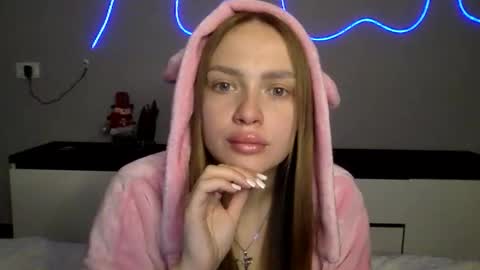 cute_shy06 online show from January 15, 8:48 pm