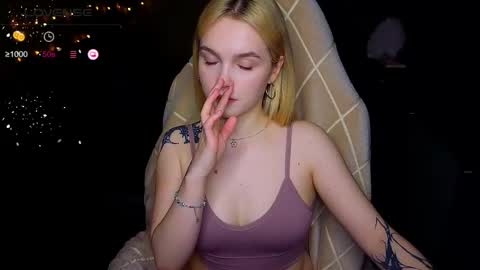 Sue online show from October 24, 7:43 pm