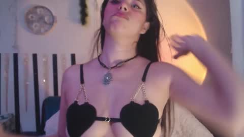 haome online show from October 17, 7:28 pm