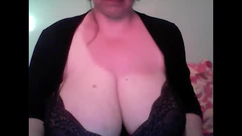 Jessy online show from February 6, 1:54 pm